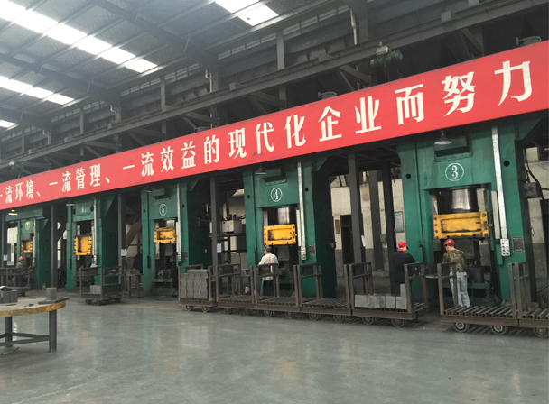 眼界大開，想不到還有這么干凈的鎂碳磚廠